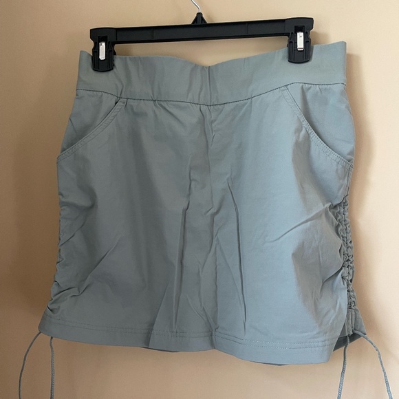 COLUMBIA SPORTY SKORT WITH SIDE TIES - Picture 1 of 7